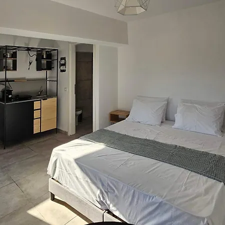 Lejlighedshotel Livadi Village 3*
