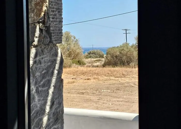 Livadi Village 3* Síkinos